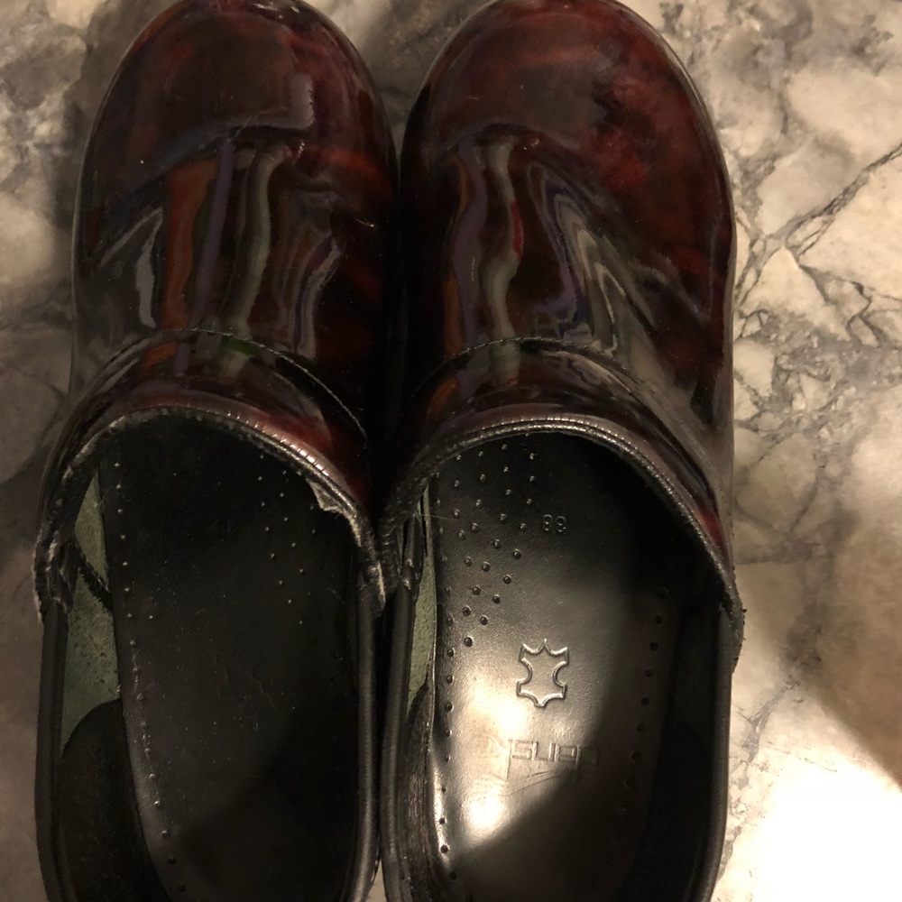Dansko brown marbled clog